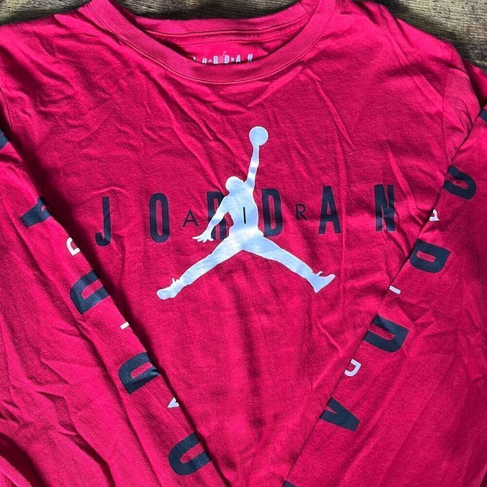 Air Jordan long sleeve jumpman logo youth